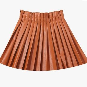 Girls pleated skirt